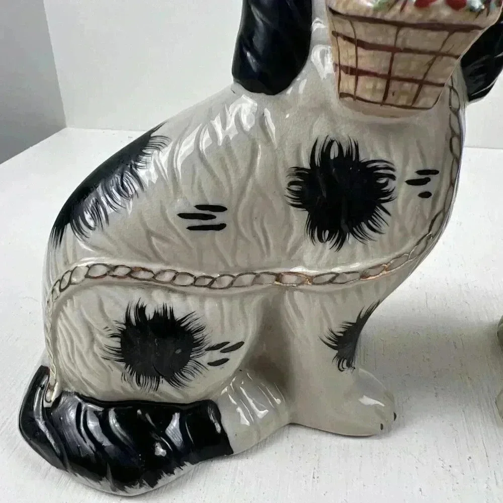 Vintage King Charlas Staffordshire Spaniel Dogs With Flower Basket set of 2 - Picture 3 of 12